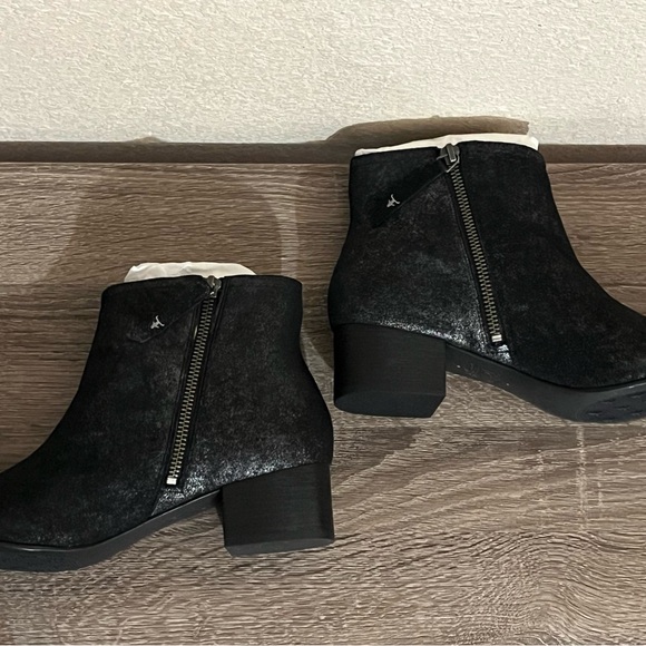 Designer H.S Trask Vivian Black Metallic Suede Ankle Boots - Picture 5 of 16